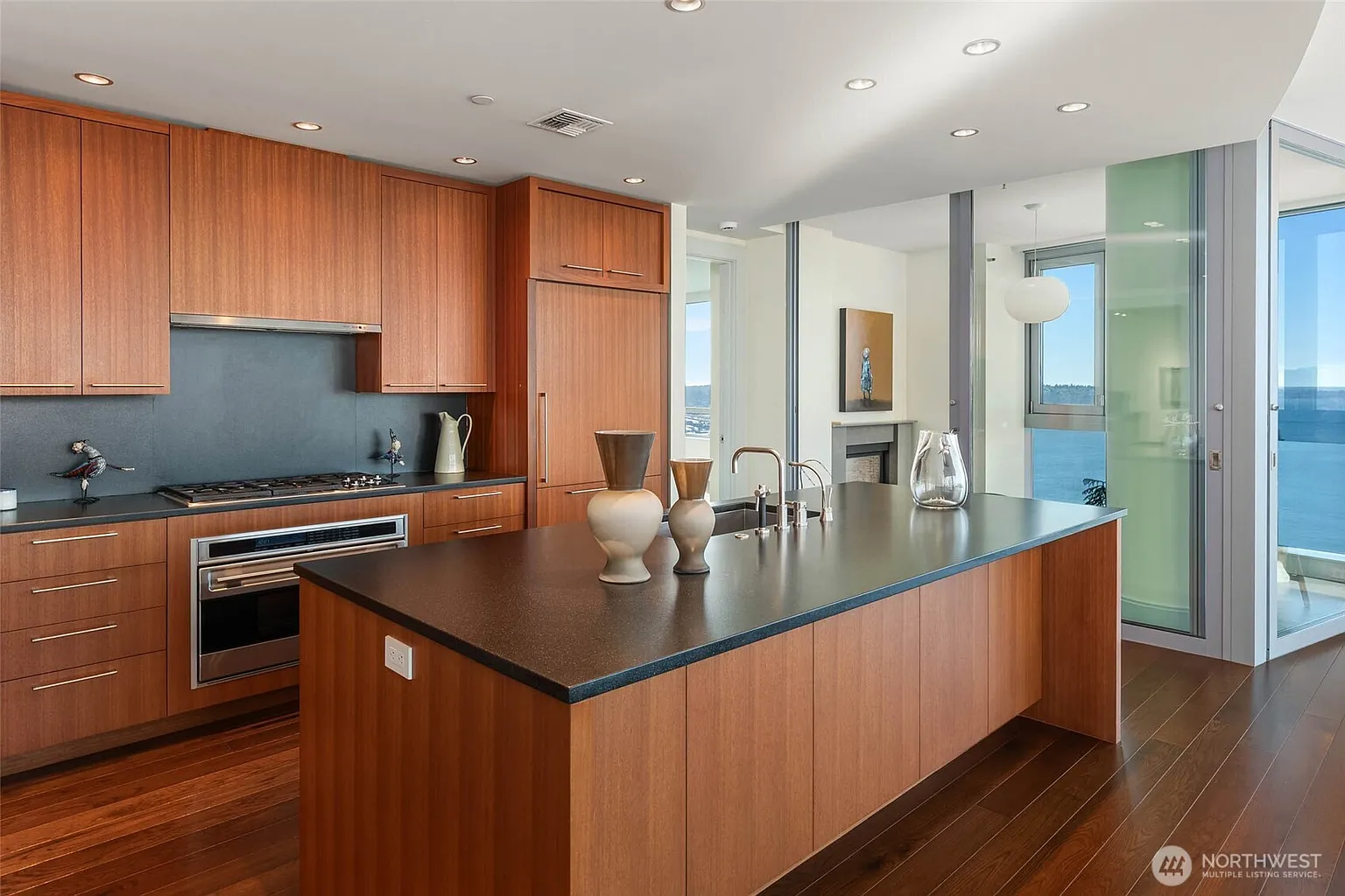 The Escala Crown Penthouse photograph 2