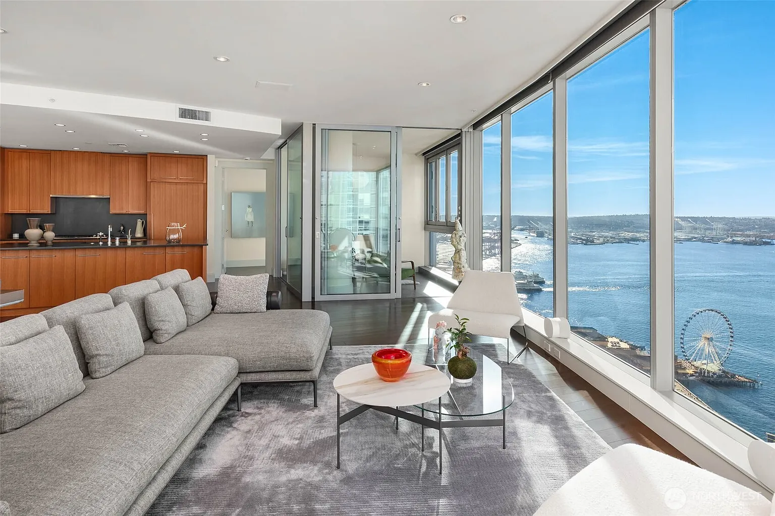 The Escala Crown Penthouse photograph 4