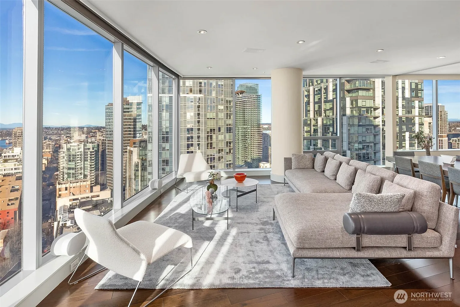 The Escala Crown Penthouse photograph 5