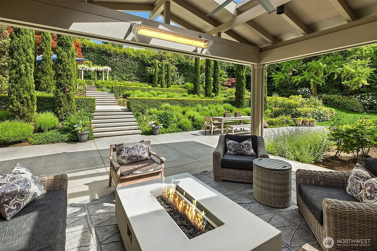 The Windermere Cedar Court